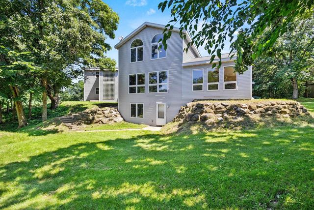 N4636 County Road V, Poynette, WI 53955