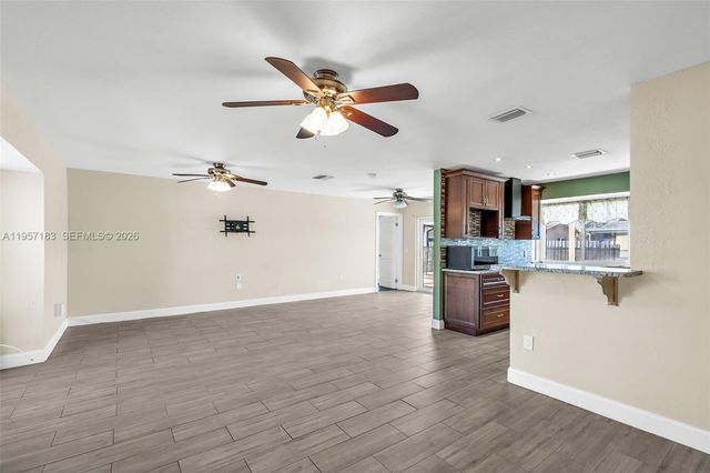 11900 NW 29th Mnr, Sunrise, FL 33323