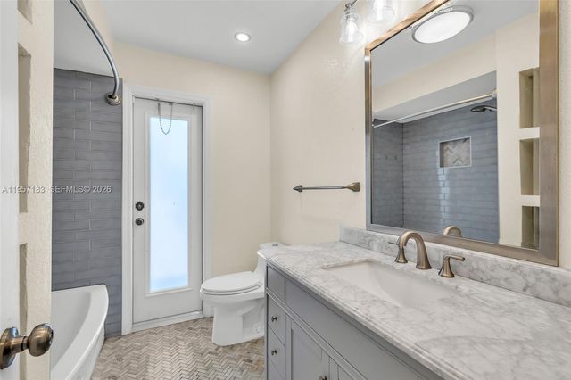 11900 NW 29th Mnr, Sunrise, FL 33323