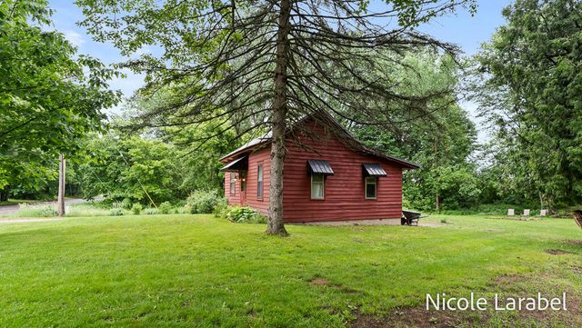4696 16 Mile Road Ne, Algoma Twp, MI 49319