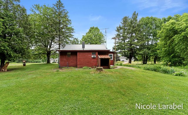 4696 16 Mile Road Ne, Algoma Twp, MI 49319