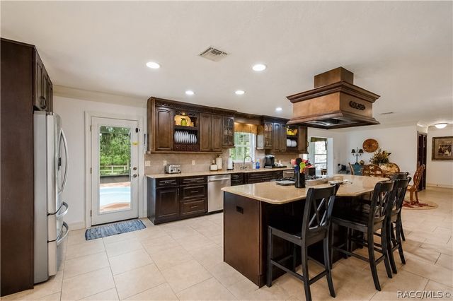 2178 N Watersedge Drive, Crystal River, FL 34429