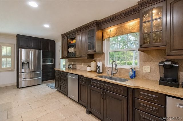 2178 N Watersedge Drive, Crystal River, FL 34429