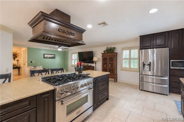 2178 N Watersedge Drive, Crystal River, FL 34429