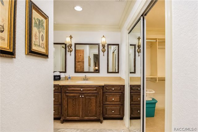 2178 N Watersedge Drive, Crystal River, FL 34429