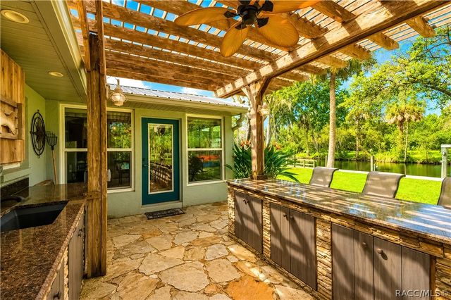 2178 N Watersedge Drive, Crystal River, FL 34429