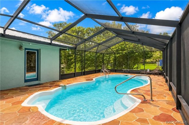 2178 N Watersedge Drive, Crystal River, FL 34429