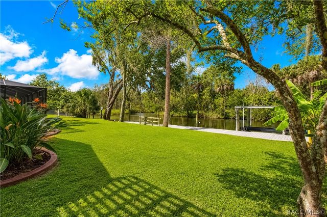 2178 N Watersedge Drive, Crystal River, FL 34429