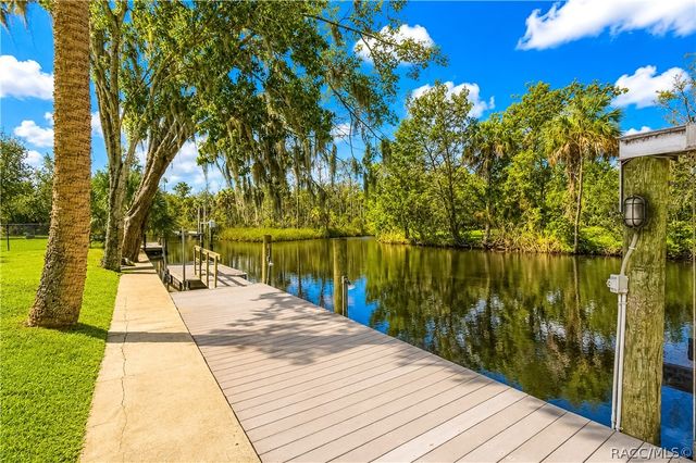 2178 N Watersedge Drive, Crystal River, FL 34429