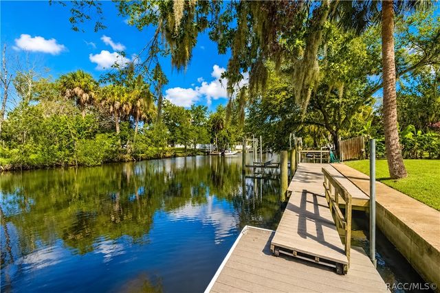 2178 N Watersedge Drive, Crystal River, FL 34429