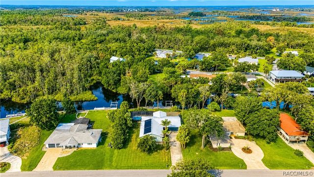 2178 N Watersedge Drive, Crystal River, FL 34429