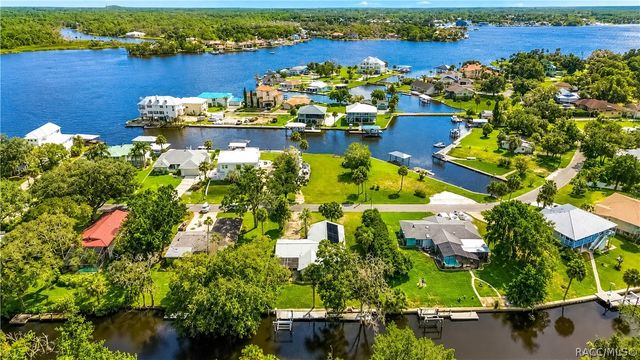 2178 N Watersedge Drive, Crystal River, FL 34429