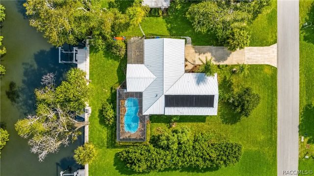 2178 N Watersedge Drive, Crystal River, FL 34429