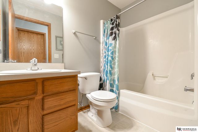 1650 Frisco Drive, Lincoln, NE 68521