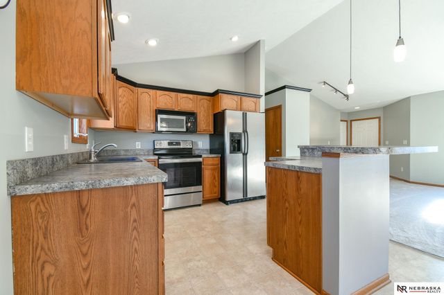 1650 Frisco Drive, Lincoln, NE 68521