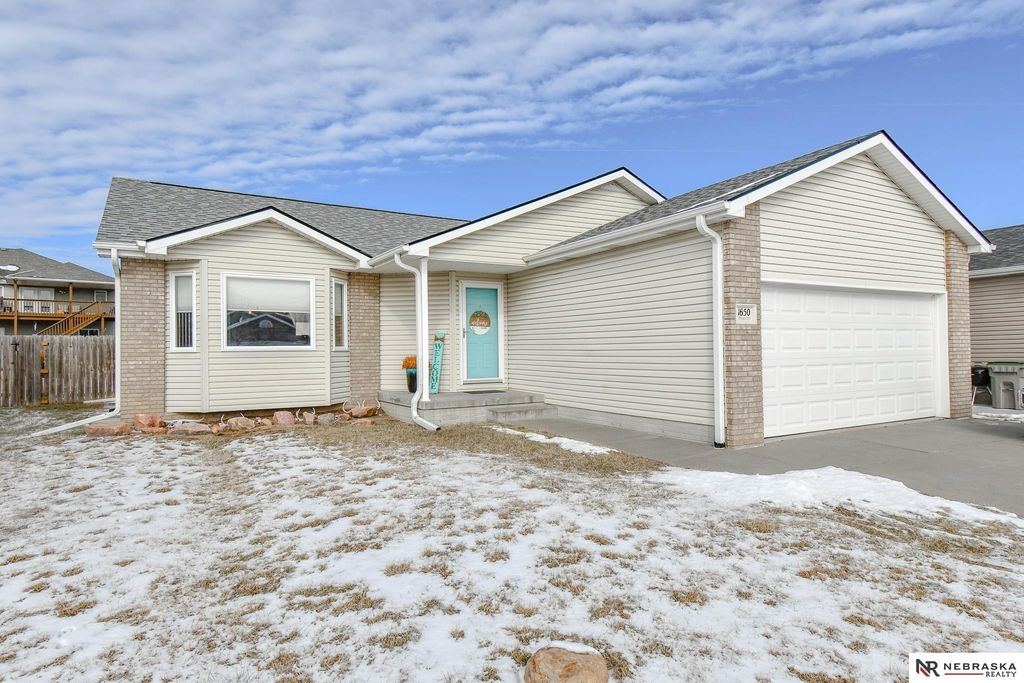 1650 Frisco Drive, Lincoln, NE 68521