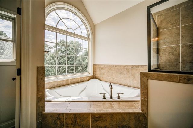 10 Altar Rock Court, Cartersville, GA 30121