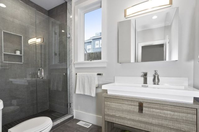 10 Grant Street 1, Somerville, MA 02145