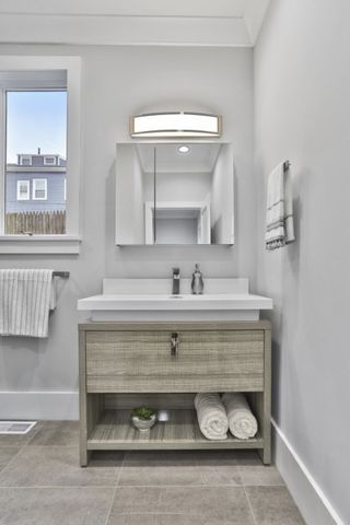 10 Grant Street 1, Somerville, MA 02145