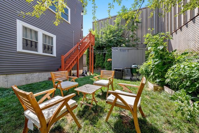 10 Grant Street 1, Somerville, MA 02145