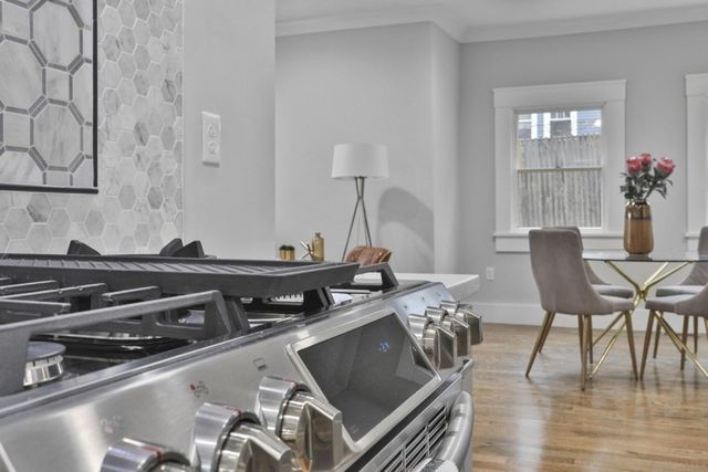 10 Grant Street 1, Somerville, MA 02145