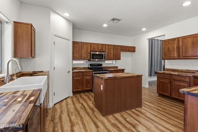 217 N 236TH Avenue, Buckeye, AZ 85396