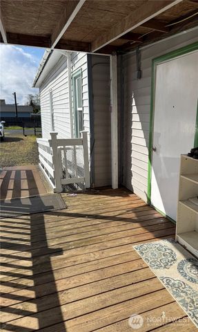 1919 Riddell Street, Raymond, WA 98577