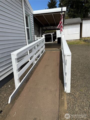 1919 Riddell Street, Raymond, WA 98577
