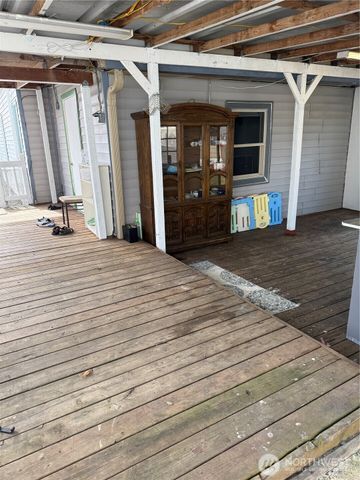 1919 Riddell Street, Raymond, WA 98577