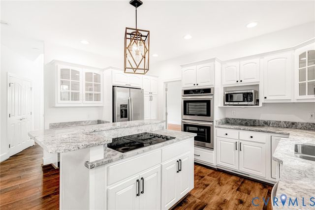 129 Coopers Point Ln, Tappahannock, VA 22560