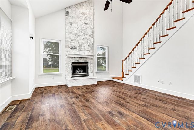 129 Coopers Point Ln, Tappahannock, VA 22560