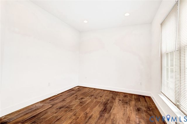 129 Coopers Point Ln, Tappahannock, VA 22560