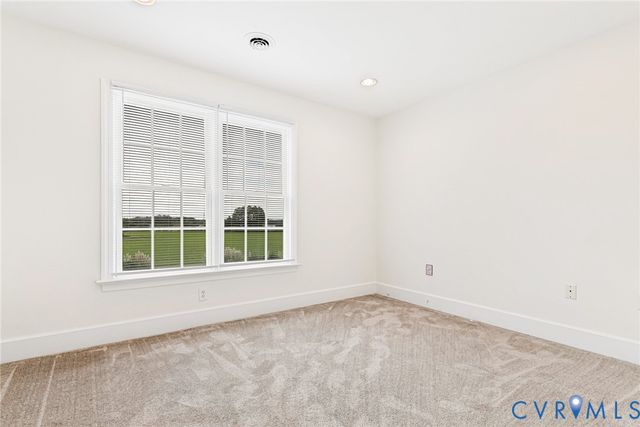 129 Coopers Point Ln, Tappahannock, VA 22560