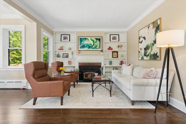 4929 N Fairfield Avenue, Chicago, IL 60625