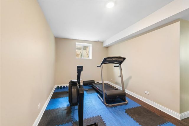 4929 N Fairfield Avenue, Chicago, IL 60625