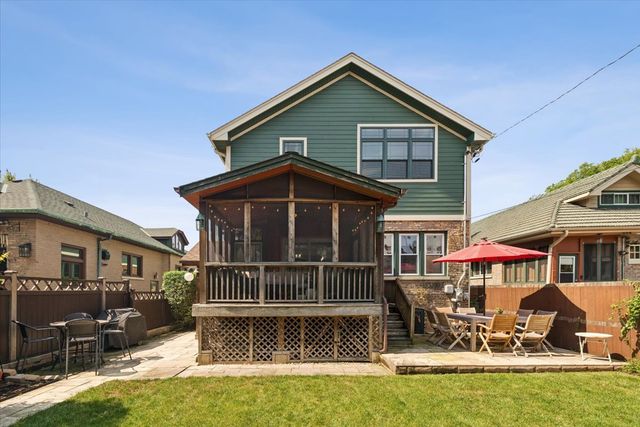 4929 N Fairfield Avenue, Chicago, IL 60625