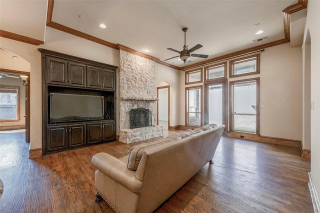 2709 White Dove Drive, Plano, TX 75093