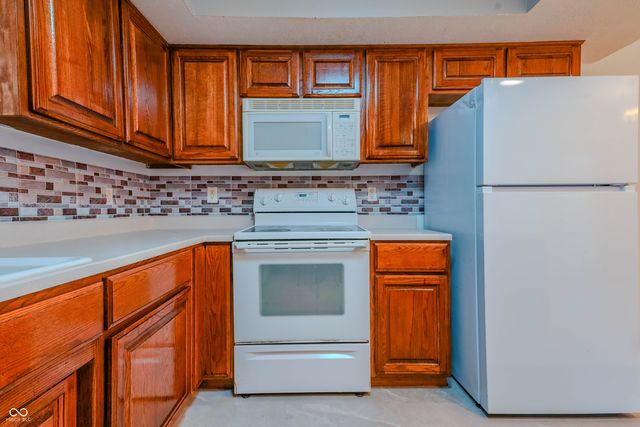 8602 Bishops Lane, Indianapolis, IN 46217