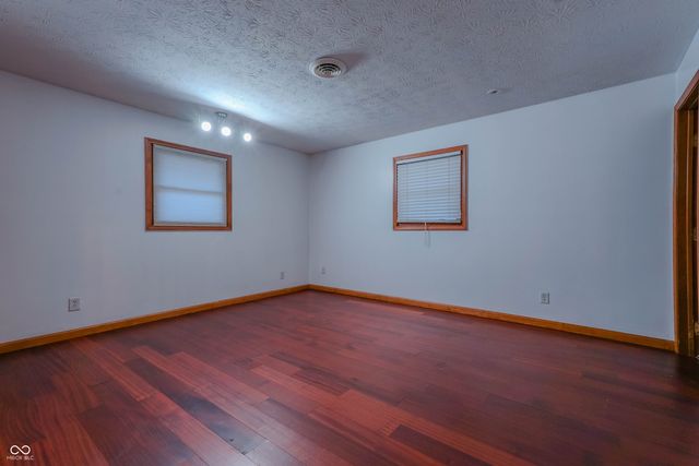 8602 Bishops Lane, Indianapolis, IN 46217