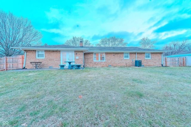 8602 Bishops Lane, Indianapolis, IN 46217