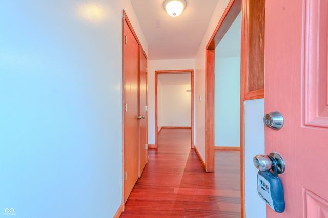 8602 Bishops Lane, Indianapolis, IN 46217