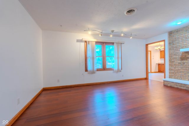 8602 Bishops Lane, Indianapolis, IN 46217