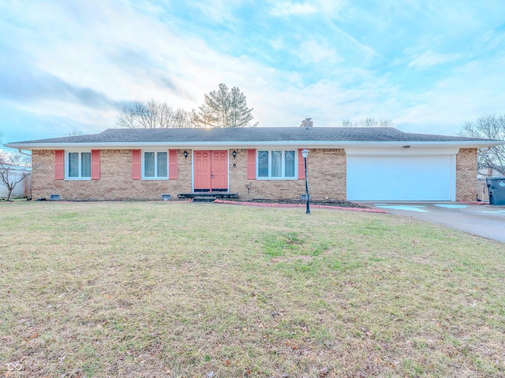 8602 Bishops Lane, Indianapolis, IN 46217