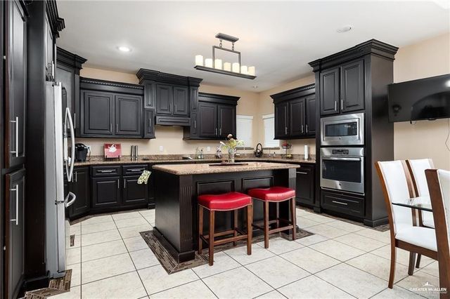 1409 Barcelona Boulevard, Mission, TX 78572