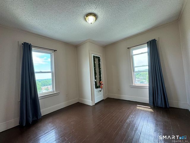 220 Kensington Avenue, New Britain, CT 06051