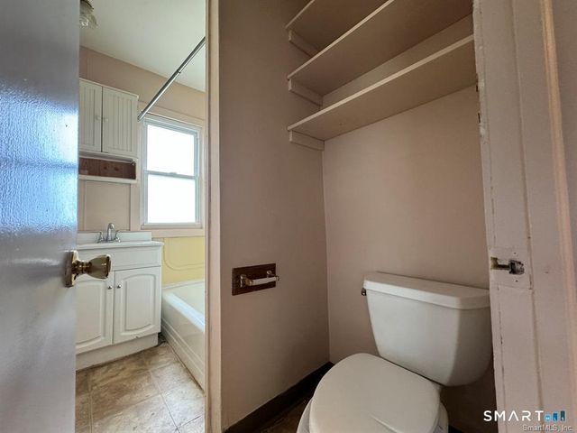 220 Kensington Avenue, New Britain, CT 06051