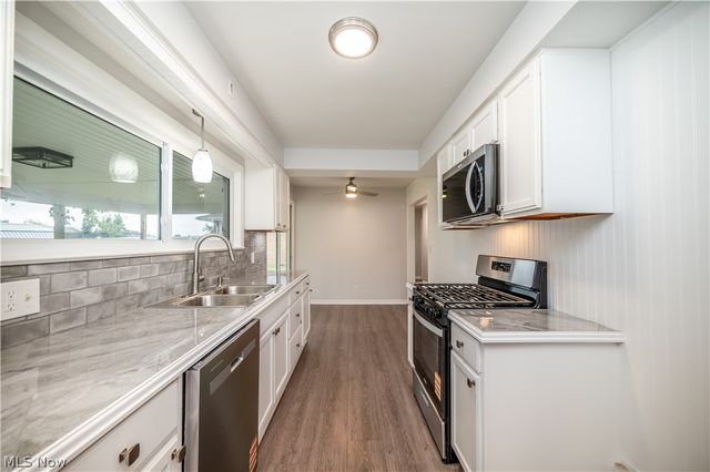 550 Neoka Drive, Campbell, OH 44405