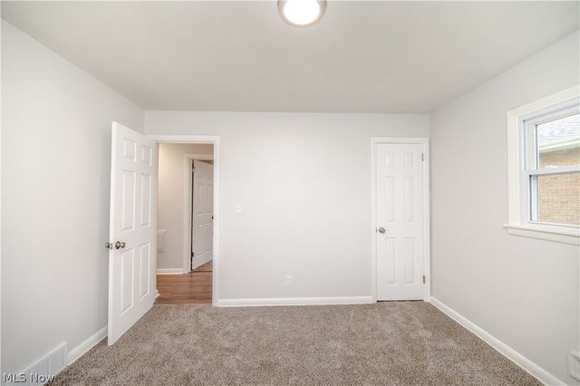 550 Neoka Drive, Campbell, OH 44405