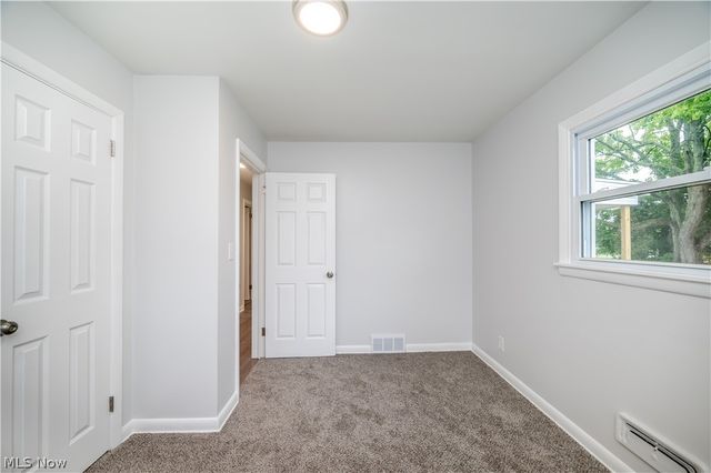 550 Neoka Drive, Campbell, OH 44405