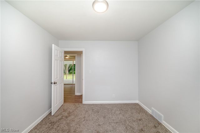 550 Neoka Drive, Campbell, OH 44405